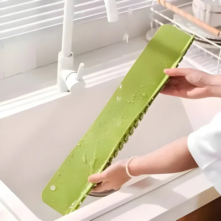 AQUA-GRIP Countertop Splash Guard